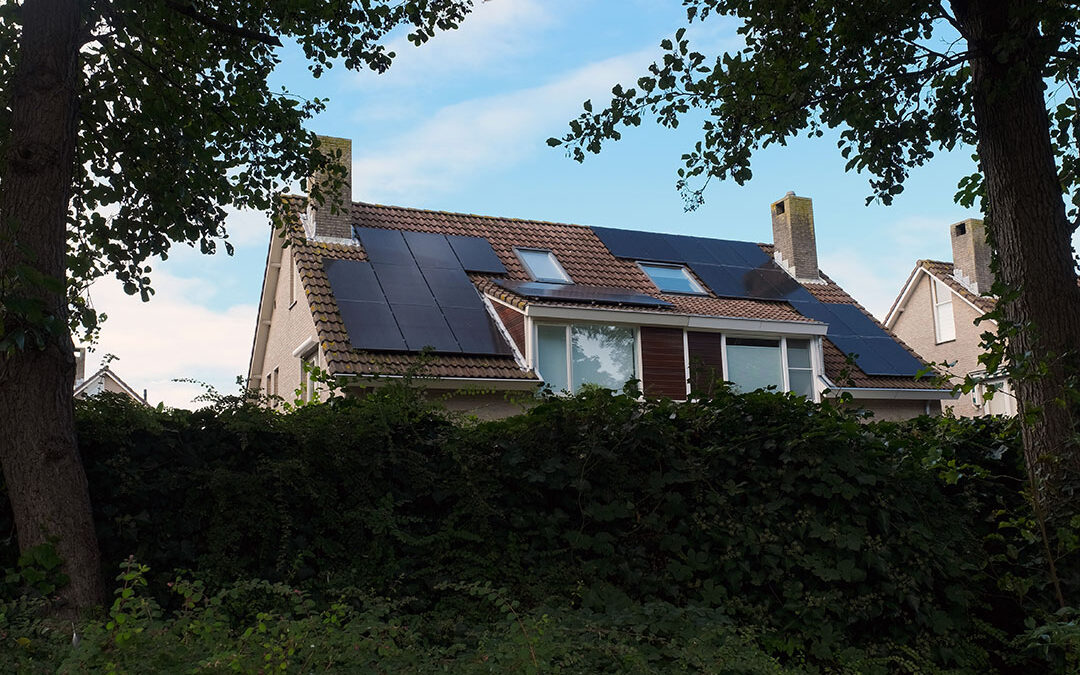Autoconsommation solaire en 2026 : par quoi commencer quand on débute ?