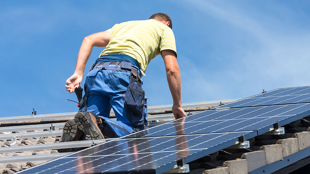 Préparer son installation solaire avant le printemps : pourquoi février est stratégique