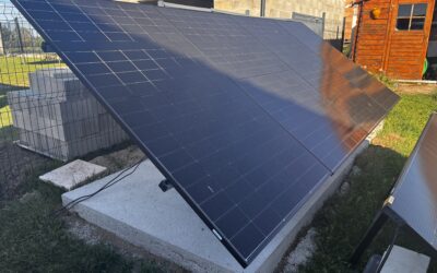 Installation au sol – 4 panneaux 500W pour le grand gagnant du concours Tesla Riviera